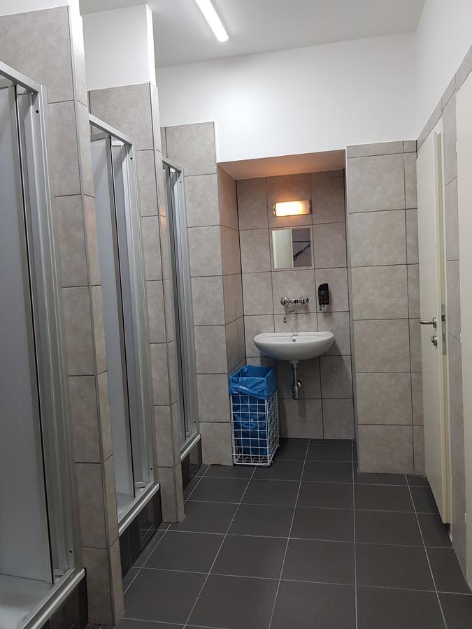Easyroom Vienna - Low Budget Hostel Екстер'єр фото