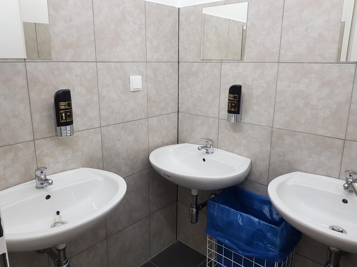 Easyroom Vienna - Low Budget Hostel Екстер'єр фото